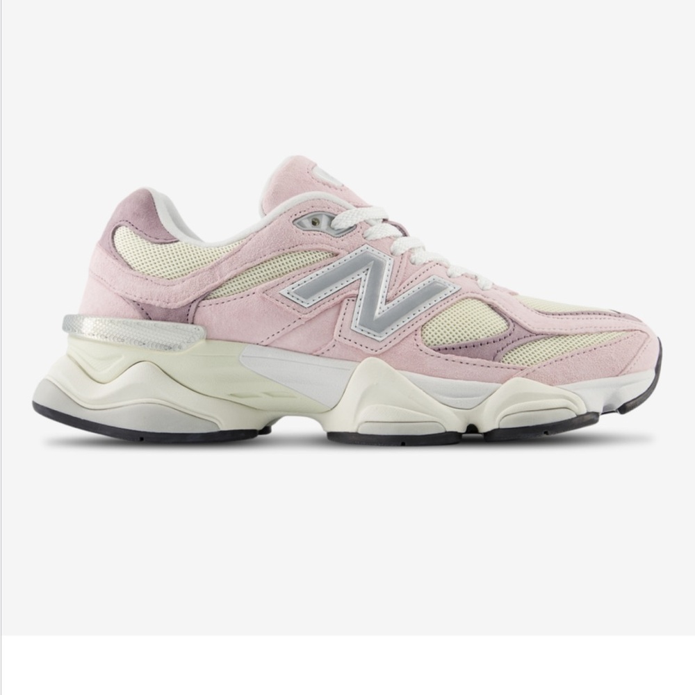 New Balance 9060 Pink and Gray Sneakers Size 6.5
